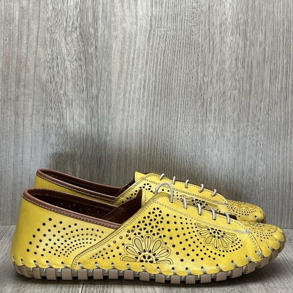 Gelato Shoes - Gelato Shoes Womens Size 41 Laser Cut Perforated Lace Up Flats Leather Yellow